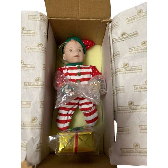 Vintage Porcelain Ornament "Home For The Holidays" By Kathy Barry-Hippensteel - Picture 1 of 5